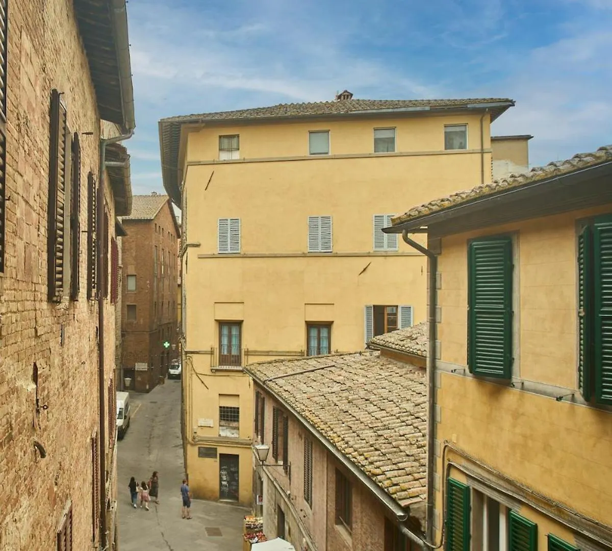 Appartamento La Torre Historic Charm On The Main Corso Siena