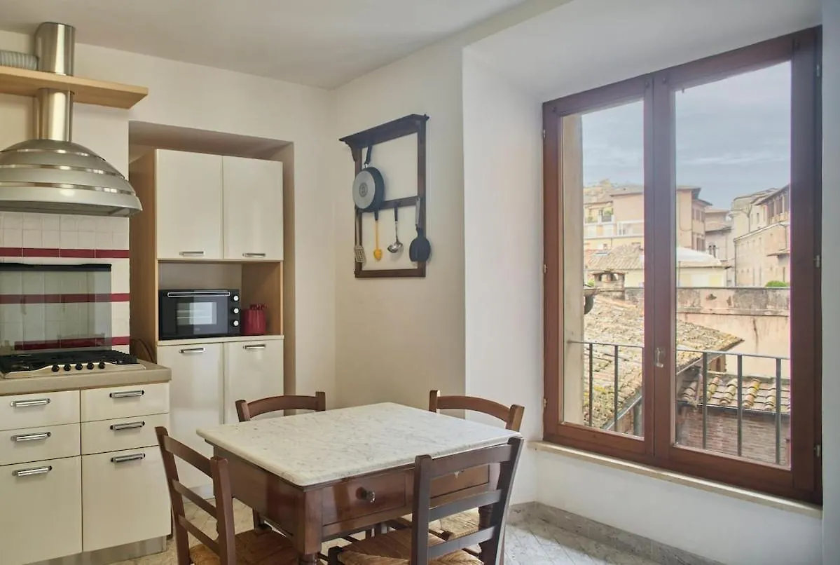 Appartamento La Torre Historic Charm On The Main Corso Siena